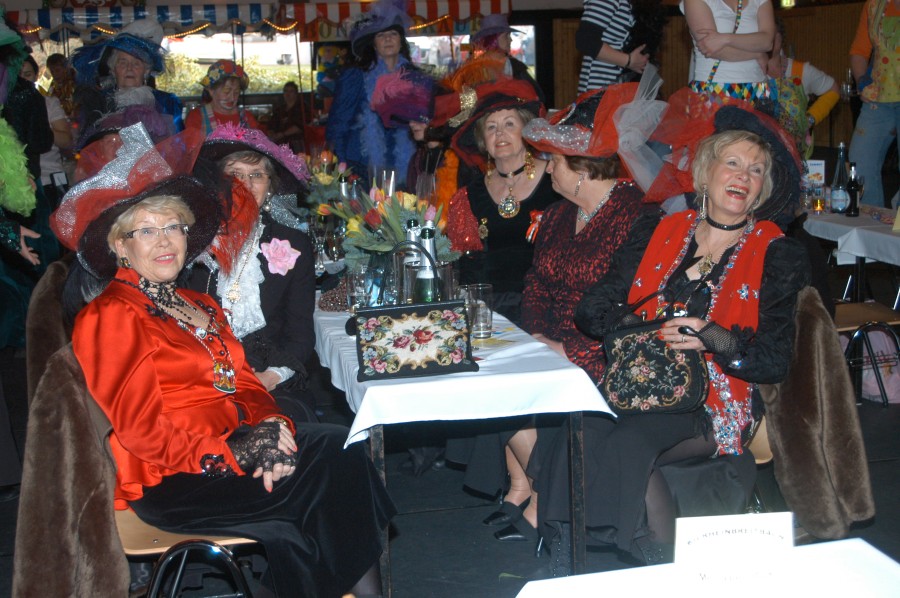 Foto Weibersitzung 2011